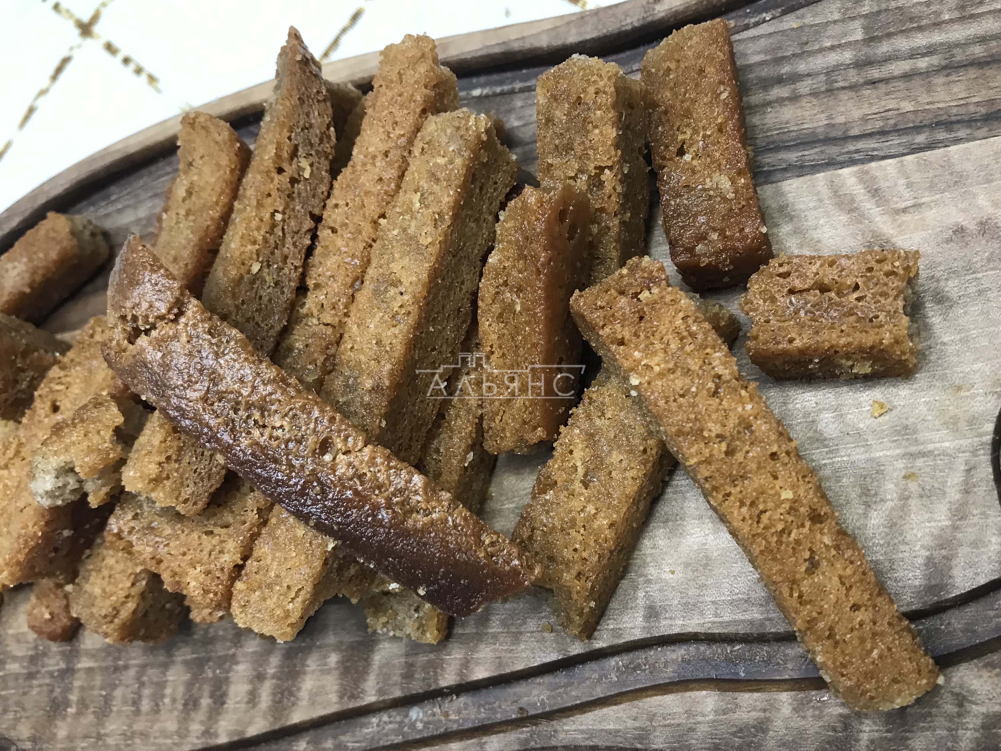 Деревенские гренки с чесноком в Кубинке