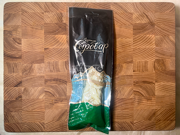 Сыр 100 гр ГОРНЫЙ СЫРОВАР (Косичка с укропом и чесноком) в Кубинке