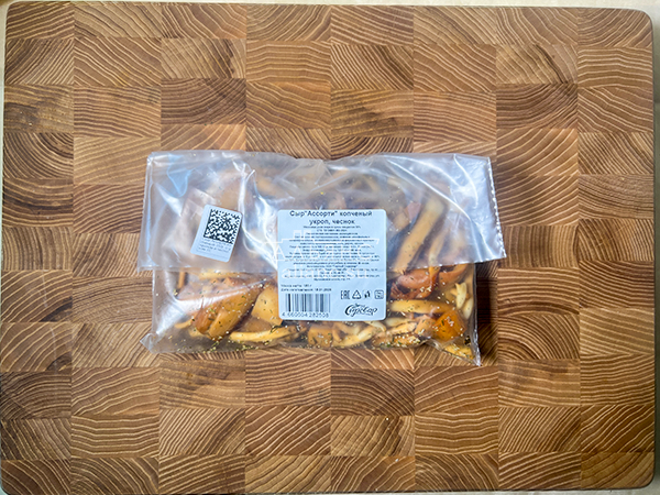 Сыр 150 гр ГОРНЫЙ СЫРОВАР (Ассорти копчёный с укропом и чесноком) в Кубинке