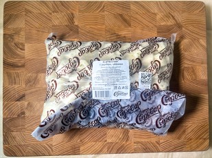 Сыр 150 гр ГОРНЫЙ СЫРОВАР (Ассорти копчёный с парикой): Сыр 1 кг ГОРНЫЙ СЫРОВАР (Бочонок с укропом и чесноком)