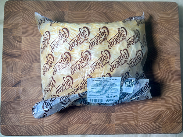 Сыр 1 кг ГОРНЫЙ СЫРОВАР (Паутинка со вкусом красной икры) в Кубинке