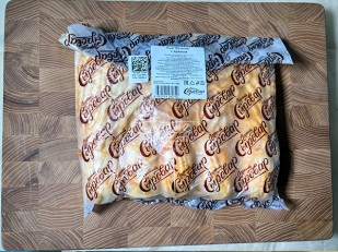 Сыр 1 кг ГОРНЫЙ СЫРОВАР (Бочонок копчёный): Сыр 1 кг ГОРНЫЙ СЫРОВАР (Метёлка аджика)