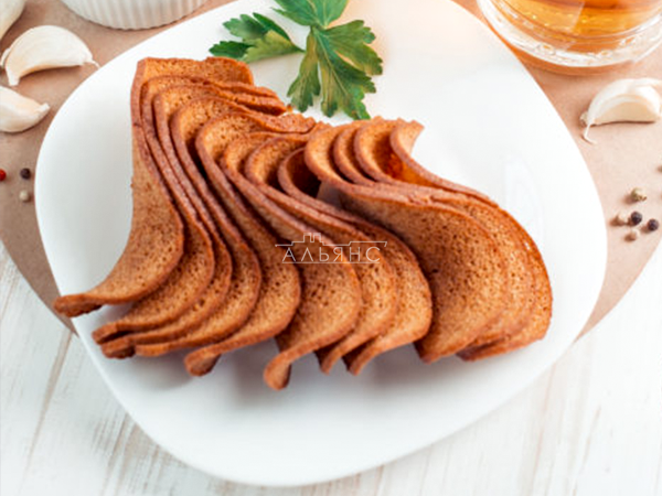 Ресторанные гренки с сметаной и зеленью в Кубинке